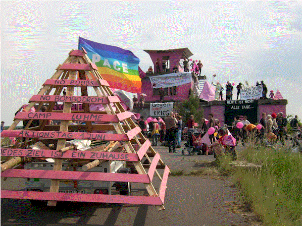 Besiedelung-pyramide.gif (124142 Byte)